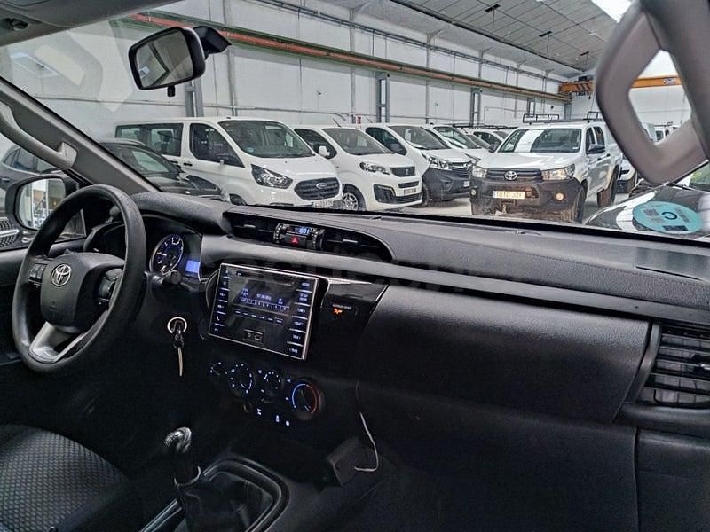 Usado Toyota HiLux 150 CV (110 kW) 2018 Blanco Recogida