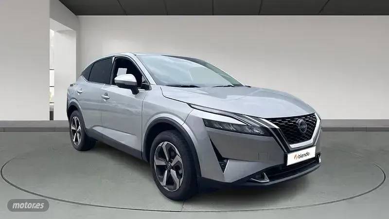 Usado Nissan Qashqai N-Connecta 140 CV (102 kW) 2024 Plateado SUV