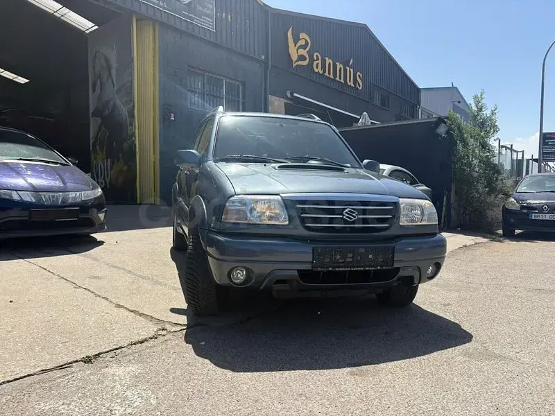 Usado Suzuki Grand Vitara 110 CV (80 kW) 2005 Azul SUV