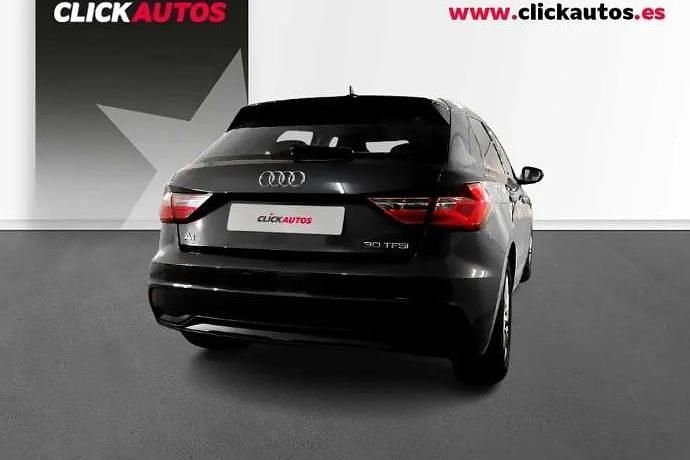 Usado Audi A1 Advanced 116 CV (85 kW) 2025 Rojo SUV