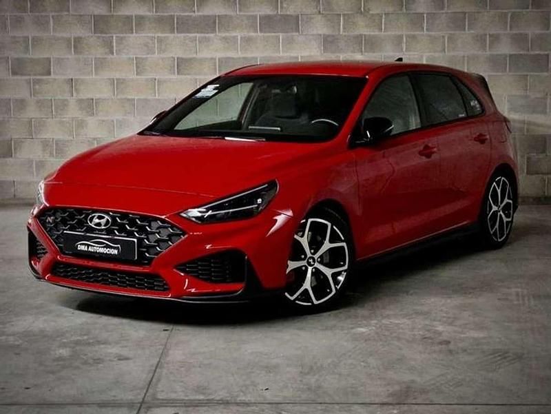 Usado Hyundai i30 250 CV (183 kW) 2023 Rojo Berlina