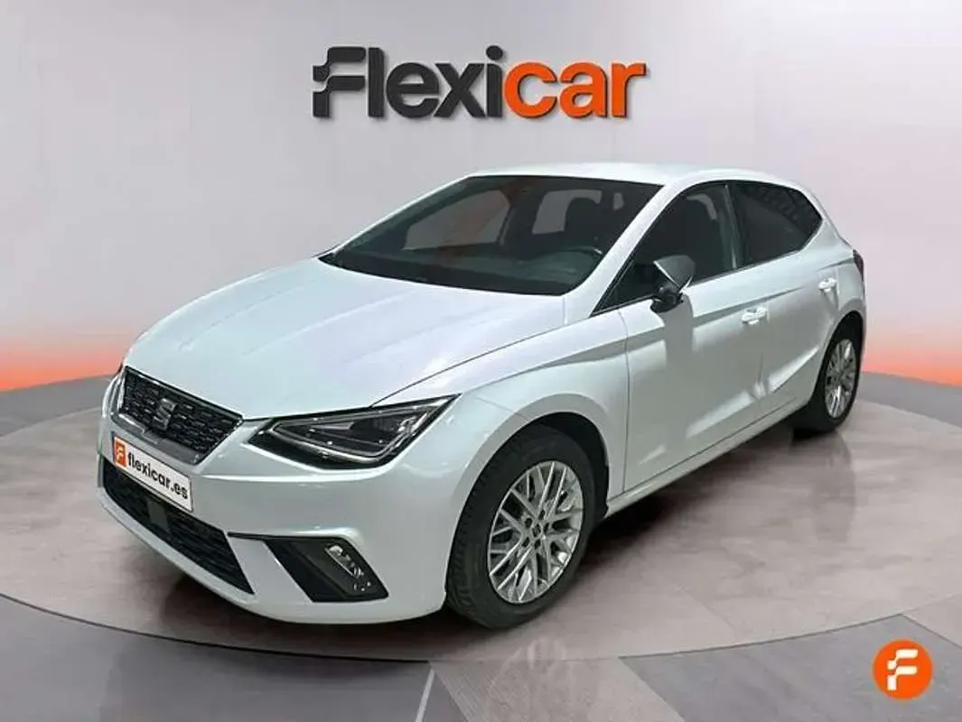 Usado Seat Ibiza XCELLENCE 116 CV (85 kW) 2024 Blanco Utilitario