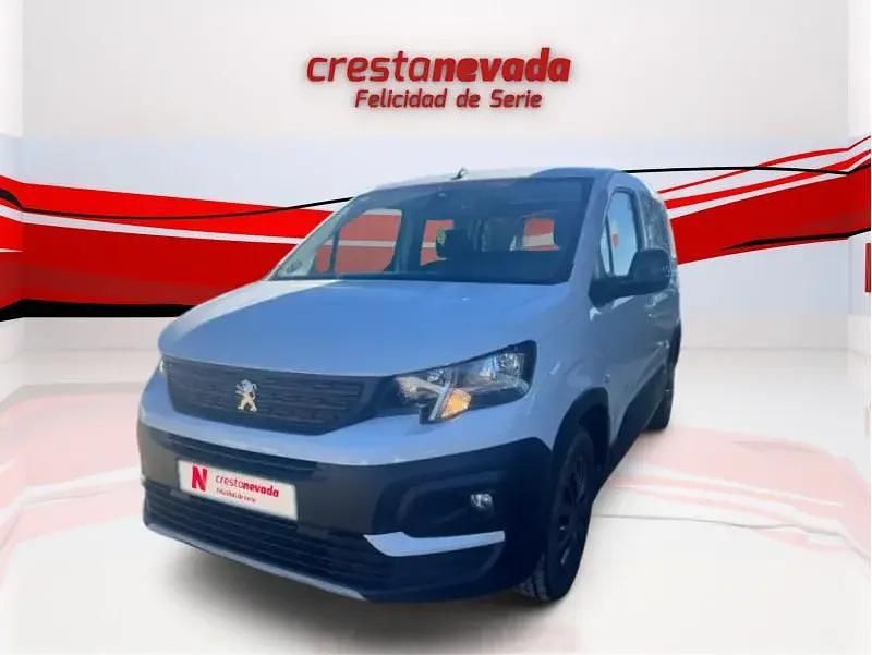 Usado Peugeot Rifter Active 102 CV (75 kW) 2022 Monovolumen