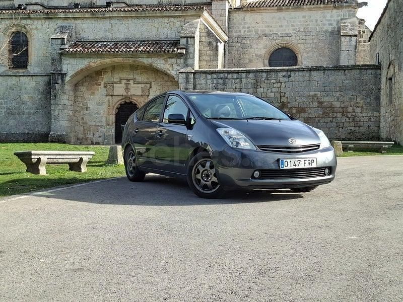 Usado Toyota Prius Sol 112 CV (82 kW) 2006 Gris / plata Utilitario