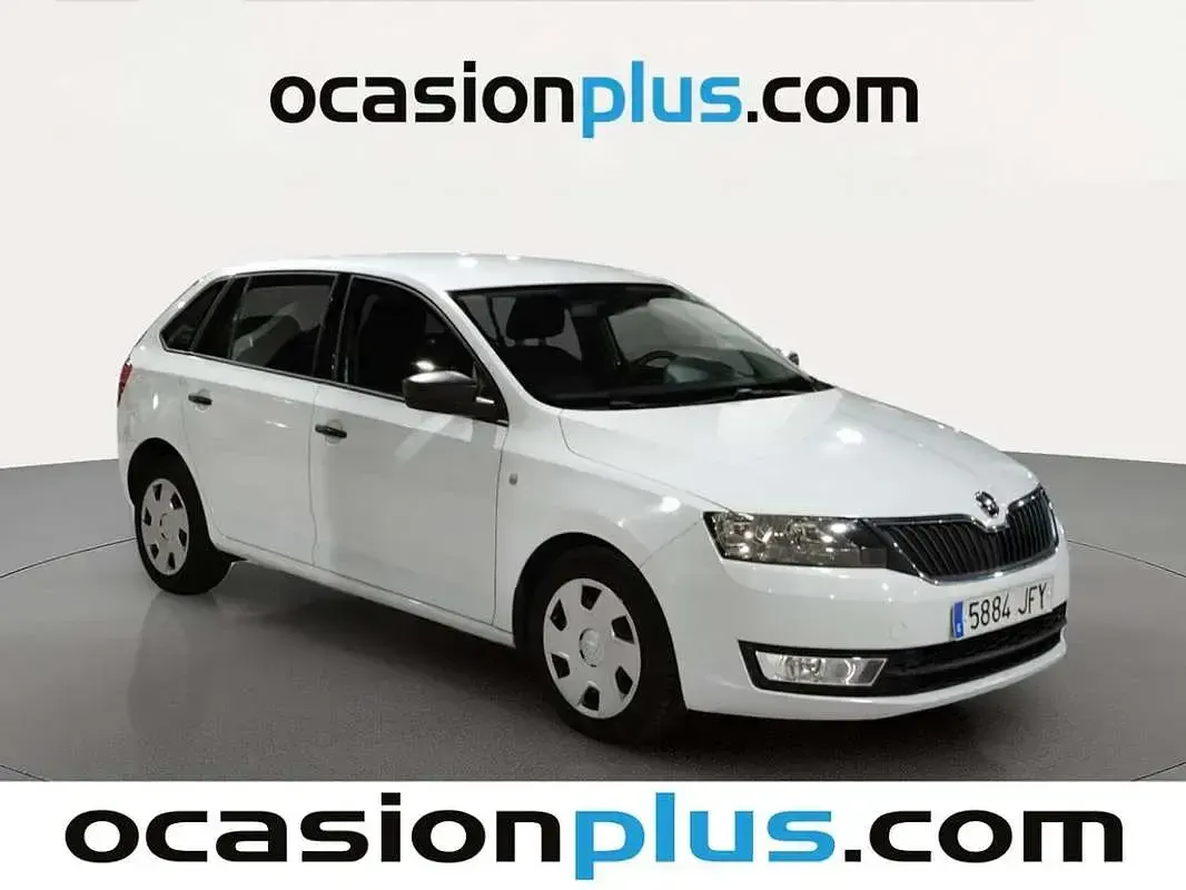 Usado Skoda Rapid Active 90 CV (66 kW) 2015 Blanco Utilitario