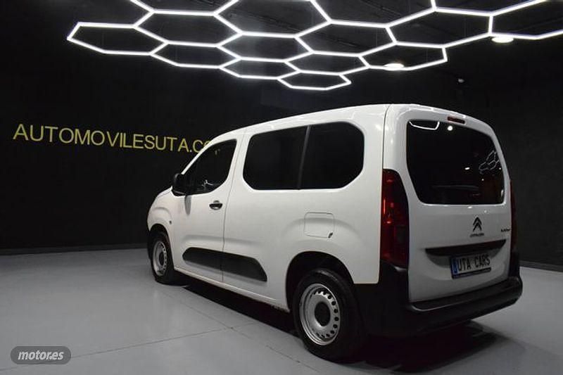 Usado Citroën Berlingo Live 100 CV (73 kW) 2019 Blanco Monovolumen