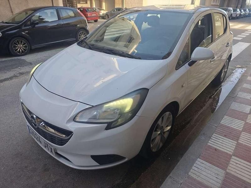 Usado Opel Corsa Color Edition 95 CV (69 kW) 2016 Blanco Utilitario