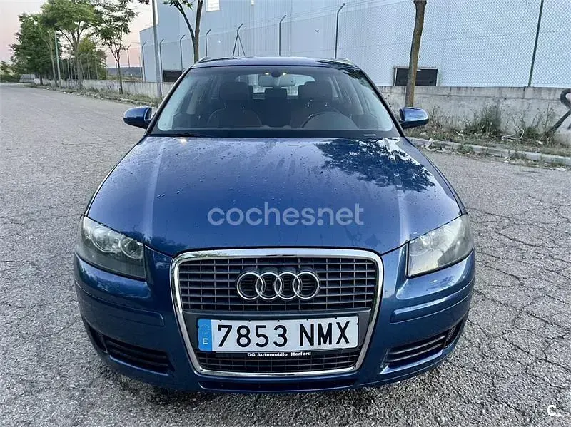 Usado Audi A3 Sportback Ambiente 115 CV (84 kW) 2007 Azul Utilitario