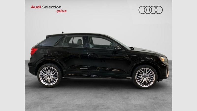 Usado Audi Q2 S-Line 150 CV (110 kW) 2024 Negro mythos metalizado SUV