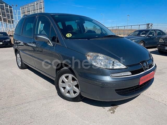 Usado Peugeot 807 136 CV (100 kW) 2007 Gris / plata Monovolumen