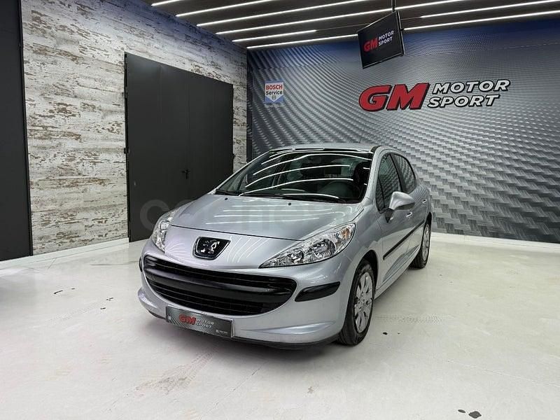 Begagnad Peugeot 207 75 HK (55 kW) 2009 Grå Sedan