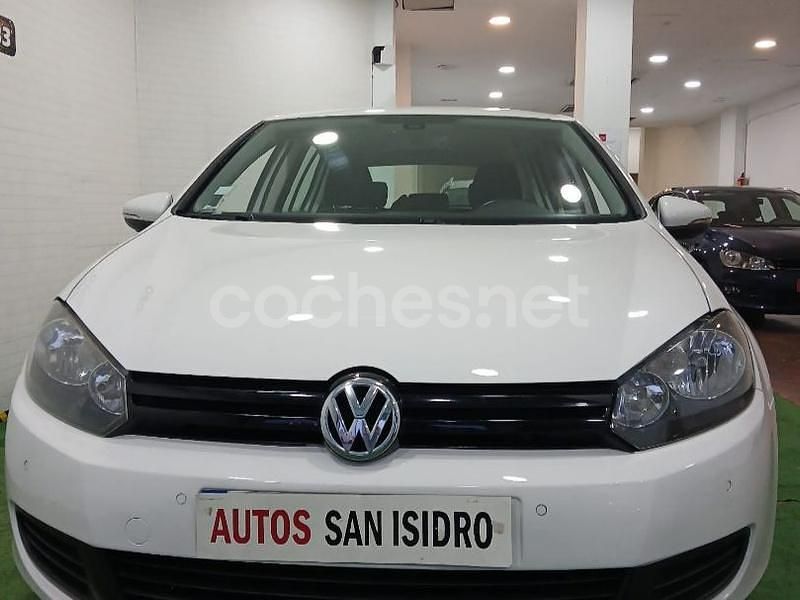 Blanco Usado 2011 VW Golf VI Advance Berlina | 7250 € (Buen precio) - Imagen 1/4