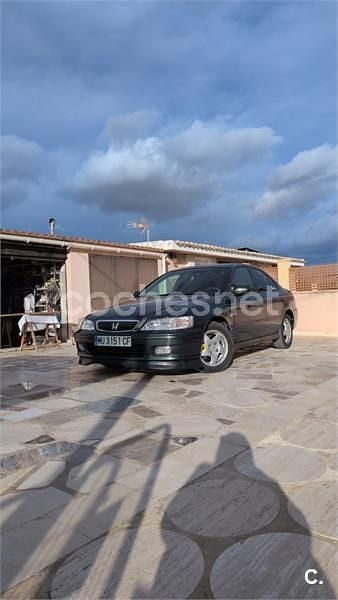 Usado Honda Accord ES 147 CV (108 kW) 1999 Verde Berlina