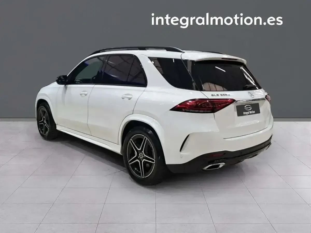 Usado Mercedes GLE300 244 CV (179 kW) 2020 Blanco