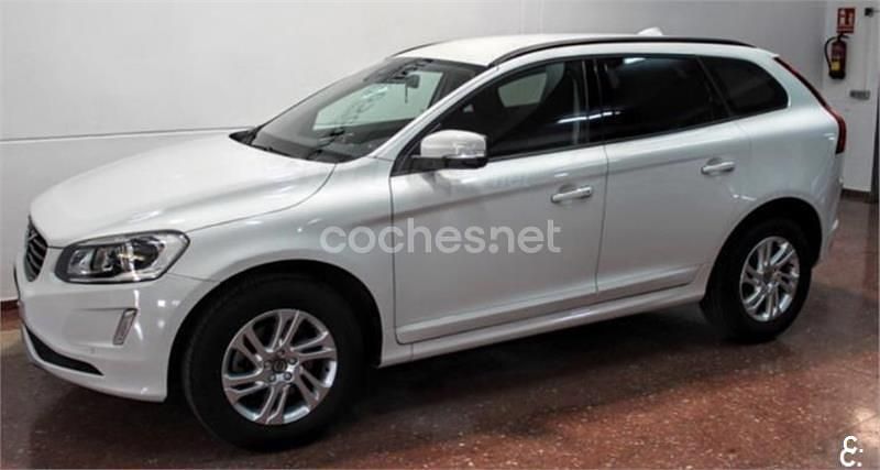 Blanco Usado 2017 Volvo XC60 Kinetic SUV | 18.200 € (Buen precio) - Imagen 1/4