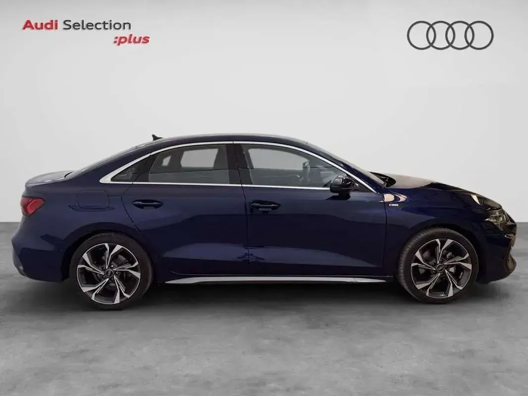 Usado Audi A4 S-Line 150 CV (110 kW) 2025 Azul Berlina