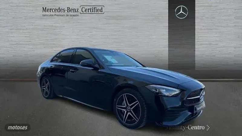 Usado Mercedes C220 200 CV (147 kW) 2025 Negro Berlina