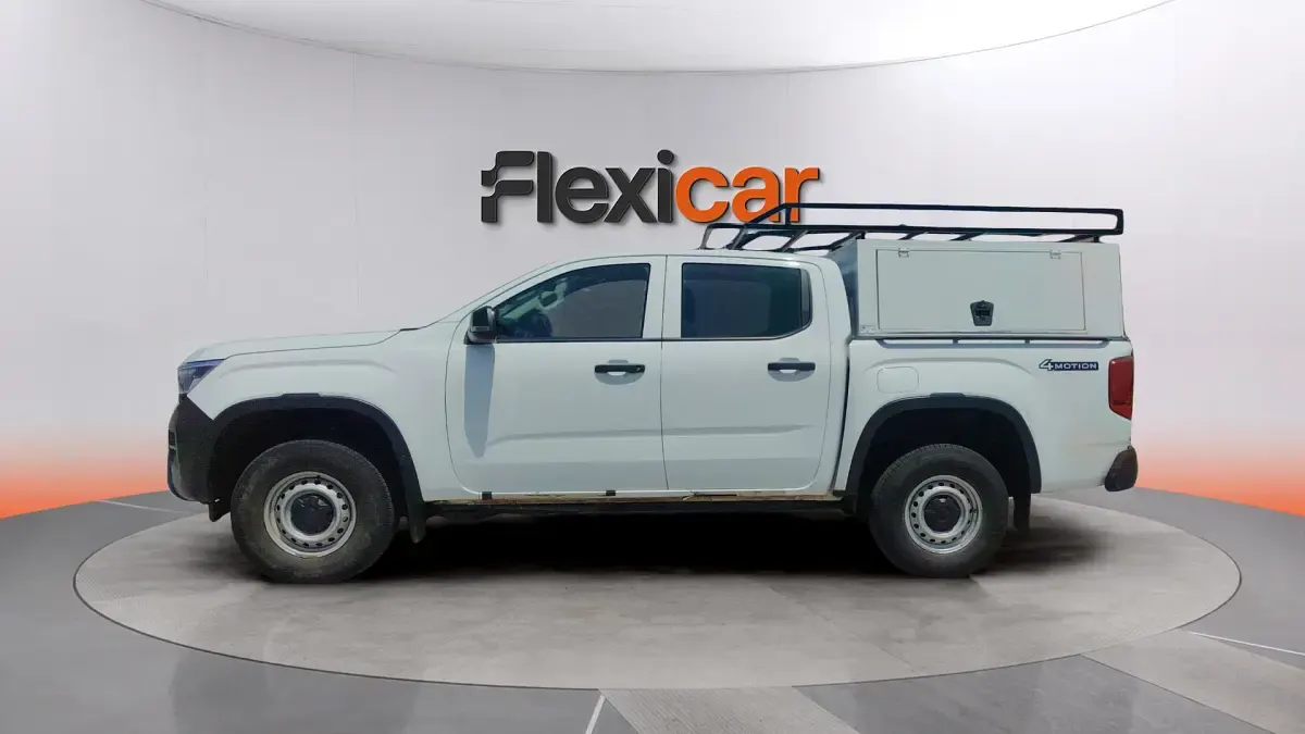 Usado VW Amarok 180 CV (132 kW) 2023 Blanco Pickup/Camioneta