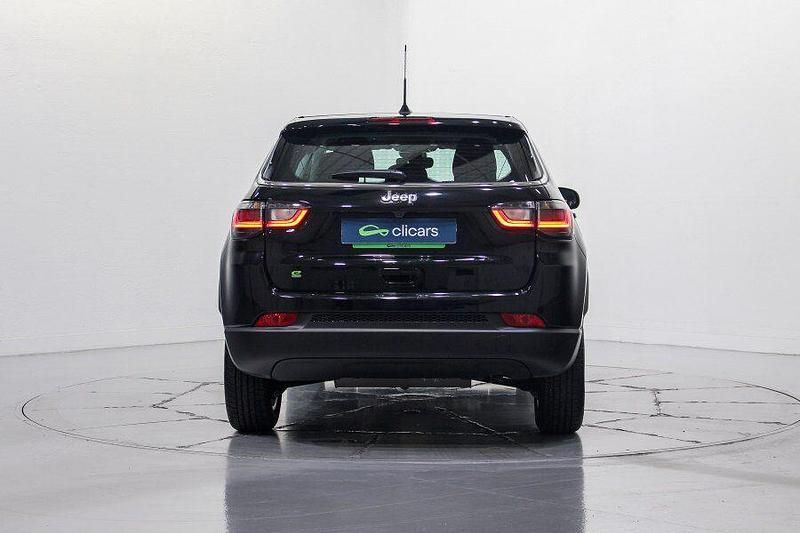 Usado Jeep Compass Longitude 130 CV (95 kW) 2024 Negro SUV