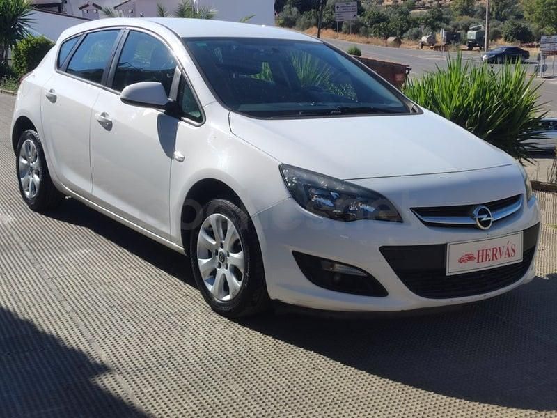 Usado Opel Astra Selective 110 CV (80 kW) 2016 Blanco Berlina