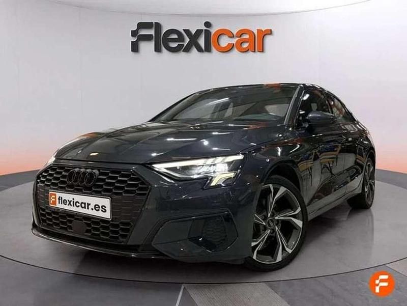 Usado Audi A3 Premium 110 CV (80 kW) 2023 Gris Berlina