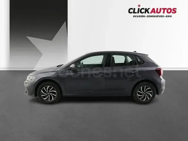Usado VW Polo Life 95 CV (69 kW) 2024 Gris / plata Utilitario