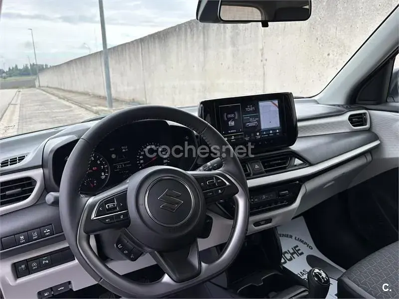 Nuevo Suzuki Swift 83 CV (61 kW) 2026 Blanco Utilitario
