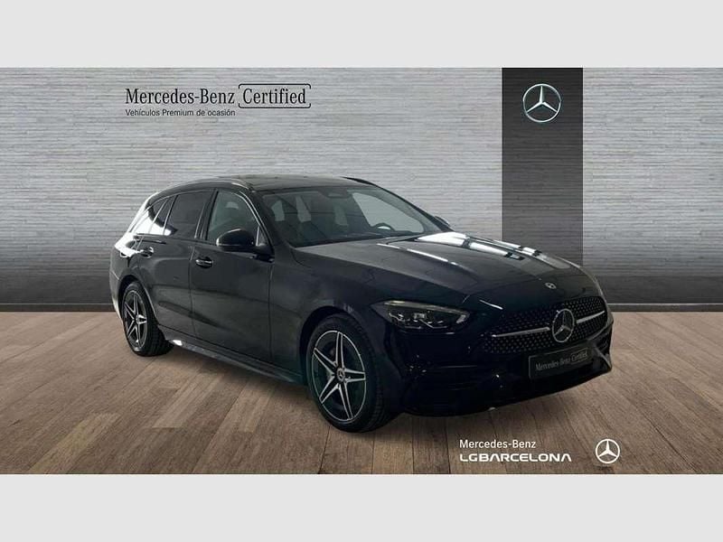 Usado Mercedes C300e AMG line 313 CV (230 kW) 2024 Negro Familiar