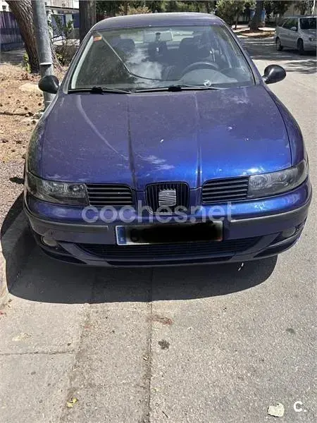 Usado Seat Leon Stella 90 CV (66 kW) 2004 Azul Utilitario