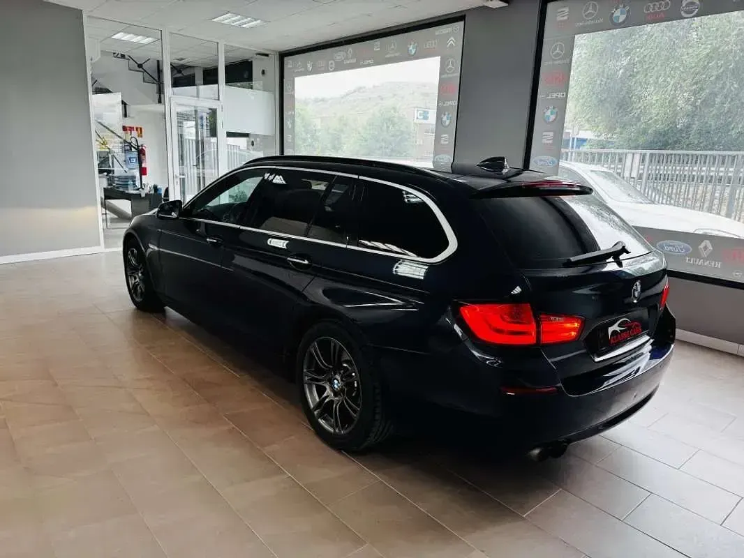 Usado BMW 520 184 CV (135 kW) 2012 Azul Familiar