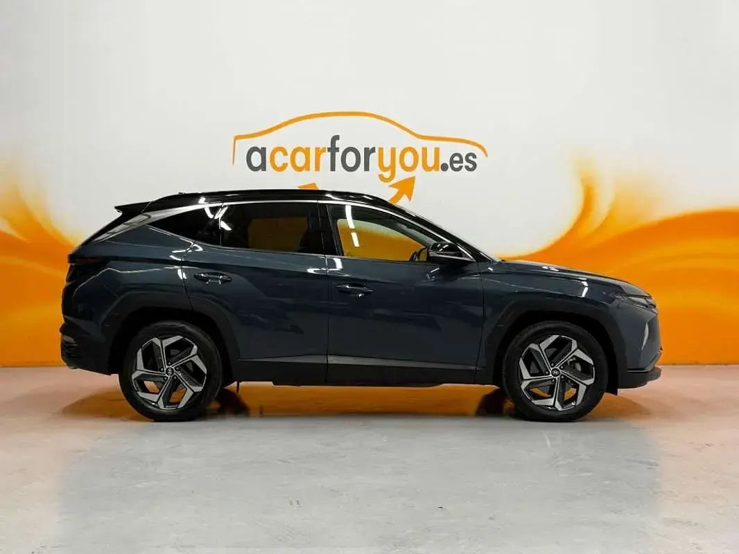 Usado Hyundai Tucson 230 CV (169 kW) 2022 Gris SUV