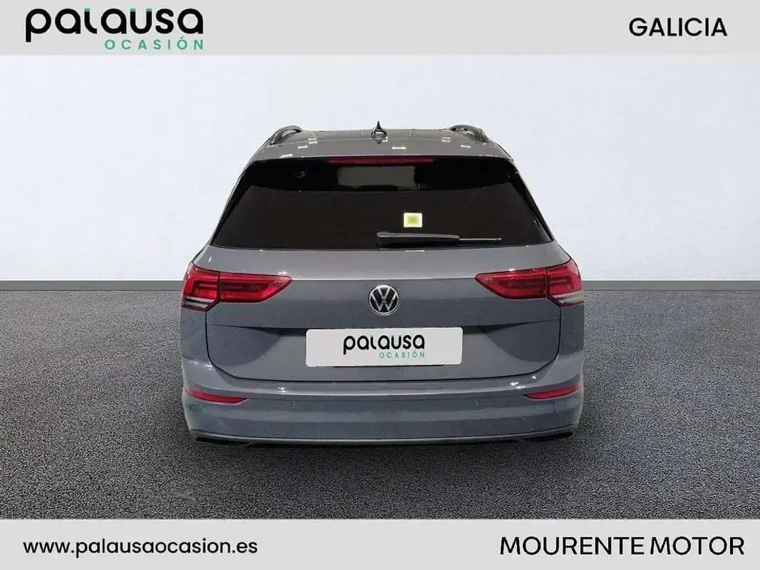 Usado VW Golf VII Life 116 CV (85 kW) 2021 Azul Utilitario