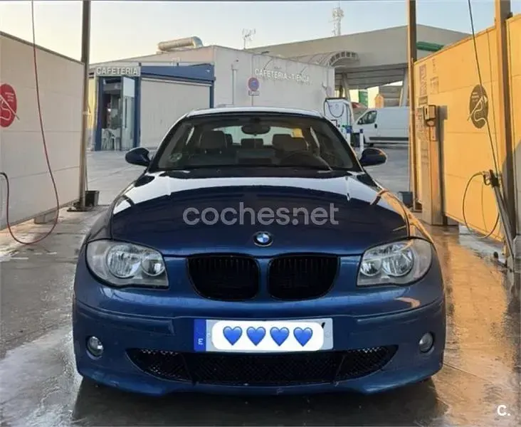 Usado BMW 118 129 CV (94 kW) 2006 Azul Utilitario