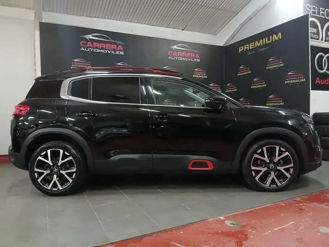 Usado Citroën C5 Aircross Live 131 CV (96 kW) 2020 Negro SUV