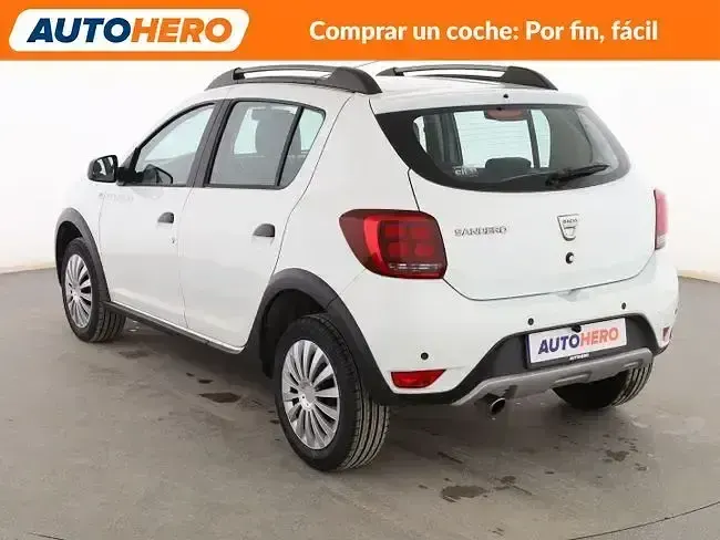 Usado Dacia Sandero 90 CV (66 kW) 2017 Blanco Berlina