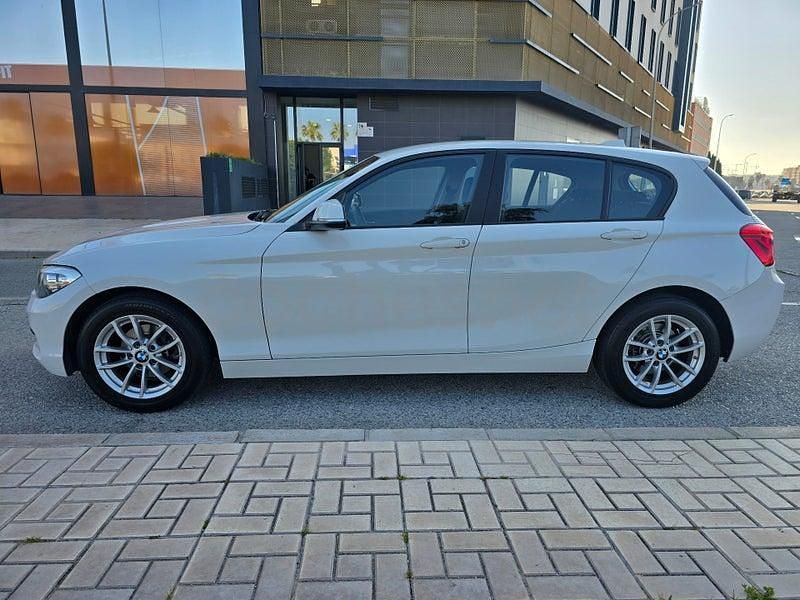 Usado BMW 116 Sport Line 116 CV (85 kW) 2018 Blanco Utilitario