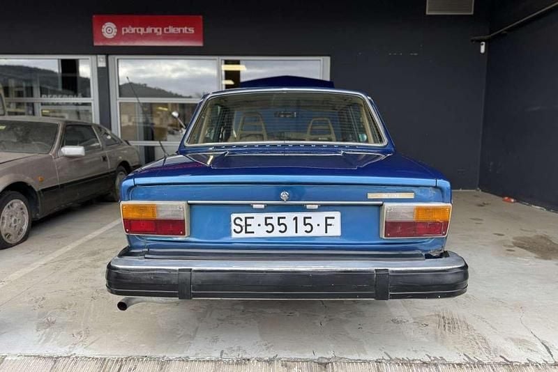 Usado Volvo 440 122 CV (89 kW) 1974 Azul Utilitario