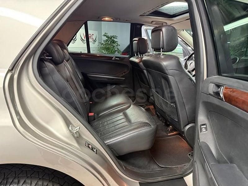 Usado Mercedes ML320 224 CV (164 kW) 2006 Beige SUV