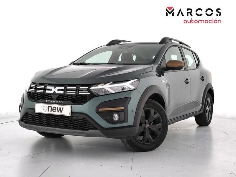 Usado Dacia Sandero Extreme 101 CV (74 kW) 2025 Verde Berlina