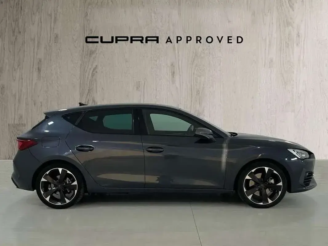 Usado Cupra Leon 204 CV (150 kW) 2024 Gris Utilitario