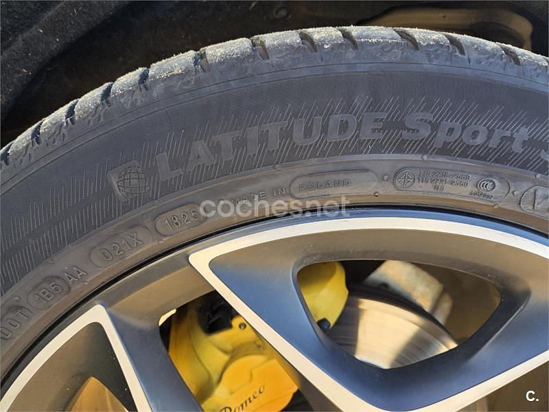 Usado Alfa Romeo Stelvio Ti 210 CV (154 kW) 2020 Gris / plata SUV