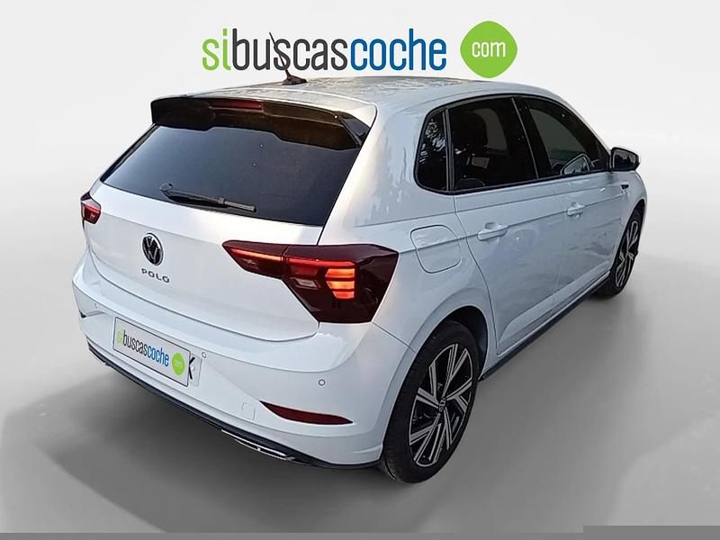 Usado VW Polo R-line 110 CV (80 kW) 2022 Blanco Utilitario