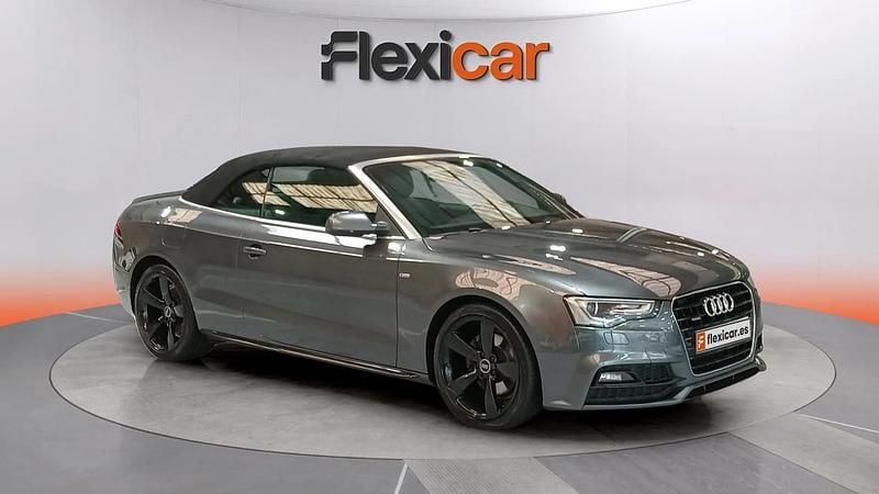 Usado Audi A5 Cabriolet S-Line 190 CV (139 kW) 2016 Gris Descapotable