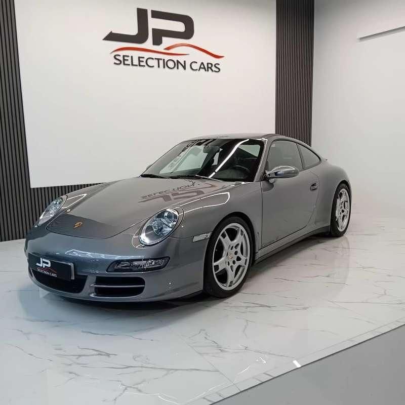 Usado Porsche 911 Carrera 325 CV (239 kW) 2005 Gris Coupe