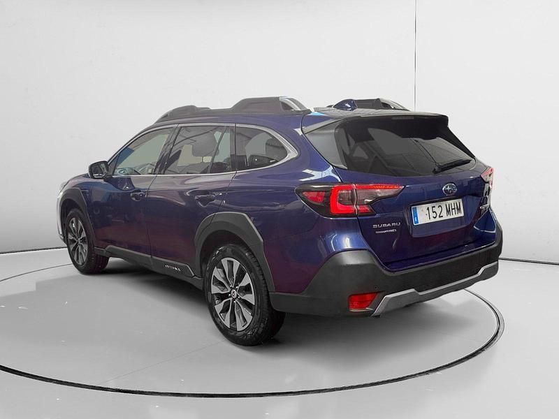 Usado Subaru Outback Sport 169 CV (124 kW) 2023 Negro Familiar