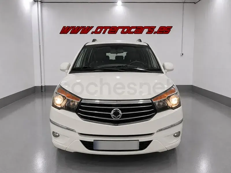 Usado SsangYong Rodius Limited 178 CV (130 kW) 2019 Blanco Monovolumen