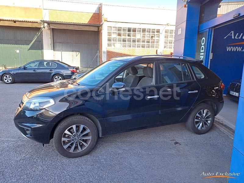 Usado Renault Koleos Dynamique 150 CV (110 kW) 2014 Negro SUV