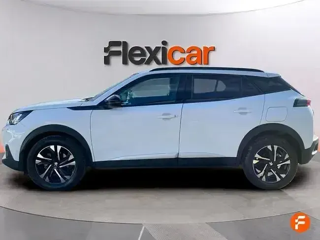 Usado Peugeot 2008 Allure 110 CV (80 kW) 2022 Blanco SUV