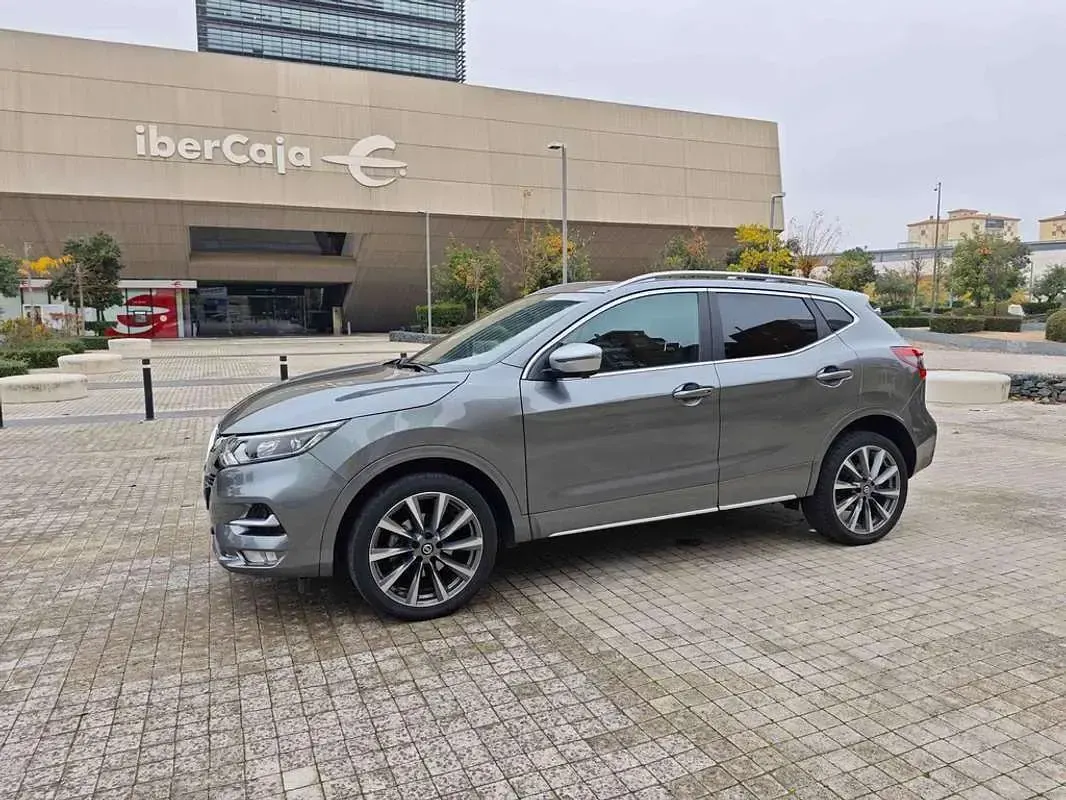 Usado Nissan Qashqai 139 CV (102 kW) 2020 Gris SUV