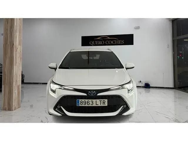 Używany Toyota Corolla Active 122 KM (89 kW) 2021 Biały Kombi